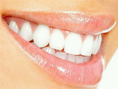 牙齿上面出现黑点_感觉牙齿有个洞