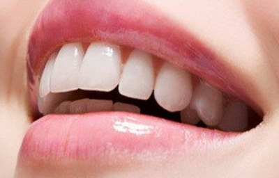 牙齿都怎么矫正办法「牙齿不整齐怎么矫正最快的办法」