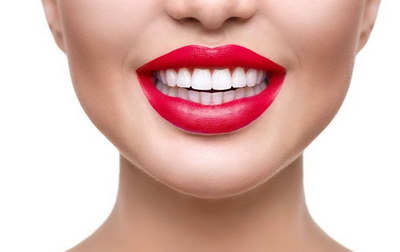 牙齿出现黑三角怎么办能恢复吗