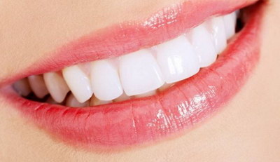 正常人的牙齿是什么颜色(正常人的牙齿什么颜色)