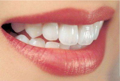 牙齿发黄怎么弄白_有什么办法让牙齿长出来