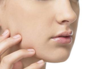 隆鼻后有淤青该怎么护理呢？