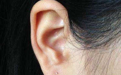 耳朵聋了手术能治好吗(耳朵聋手术能治好吗)
