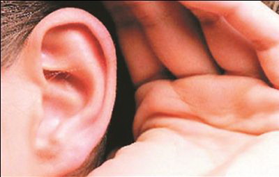 耳朵发育畸形的原因(什么原因会导致胎儿耳朵发育畸形)