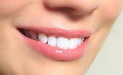 拔完牙后多久可以种植牙(拔牙和种植牙的区别)