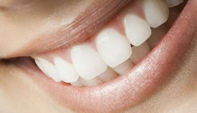 牙龈切除术_关于口腔保健的重要程序_牙龈切除手术图片对比