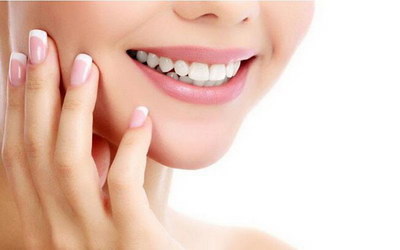 门牙做过根管治疗能箍牙吗(门牙根管治疗与牙齿矫正方案的关系)