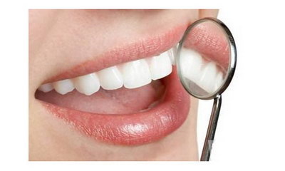口臭牙齿有牙菌斑怎么办_口腔牙菌斑在牙齿的形成