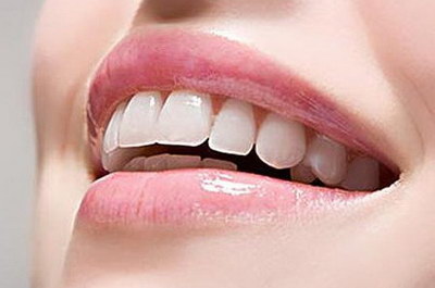 牙釉质缺损如何修复