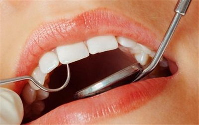 牙齿松动最简单的治疗办法(牙齿松动最简单治疗方法)