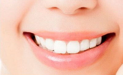 牙粉刷牙对牙齿有害吗(牙粉是什么？)