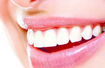 拔牙拆线需要多长时间_拔牙后什么时间种牙