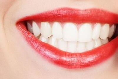 60岁牙齿酸是什么原因(吃东西牙齿发软是什么原因)
