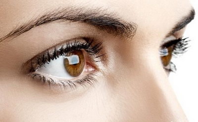 眼睛有黑圈出现是什么原因造成的「撞头后眼睛出现水肿用什么药物」