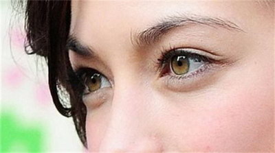 人的眼睛有飞蚊症病怎么治疗「眼睛总流泪怎么治疗」
