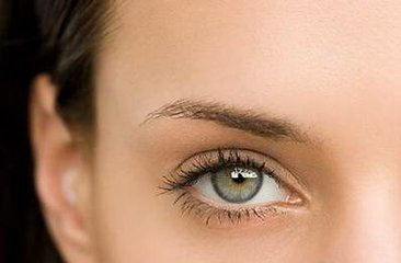 埋线双眼皮怎样能增快消肿速度