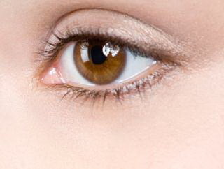 双眼皮手术开眼角多久能恢复(开眼角和双眼皮手术后多久可以恢复)