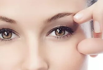 美容手术眼角(眼角瘘管:一种新型的眼部美容手术)