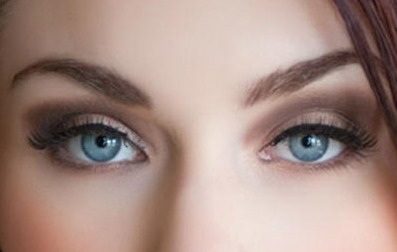 为何双眼皮手术早上起来会比较肿_割双眼皮多长时间可以恢复自然