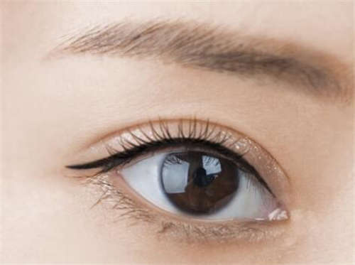 2023年衢州市埋线双眼皮手术矫正三角眼哪个医院是正规的